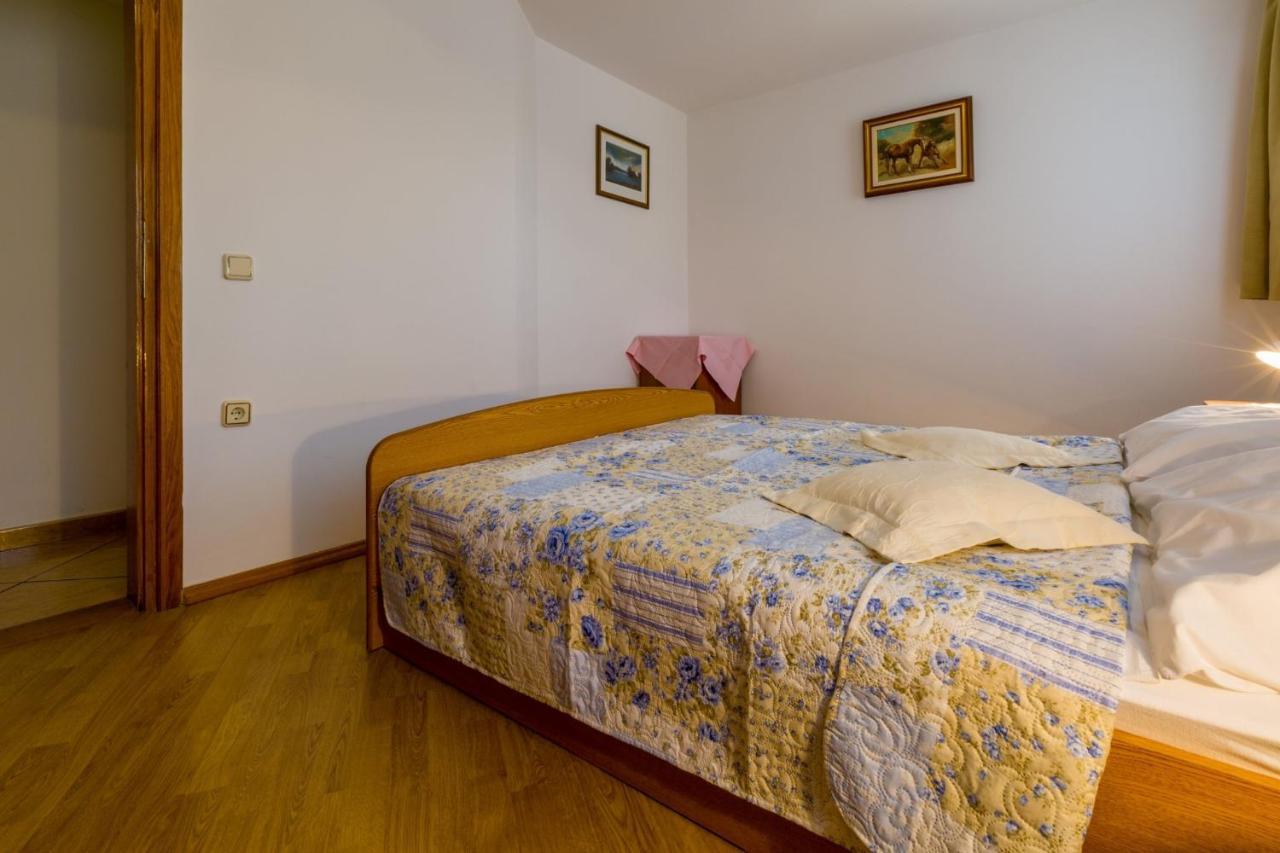 Mali Marino Selce Apartment Exterior photo